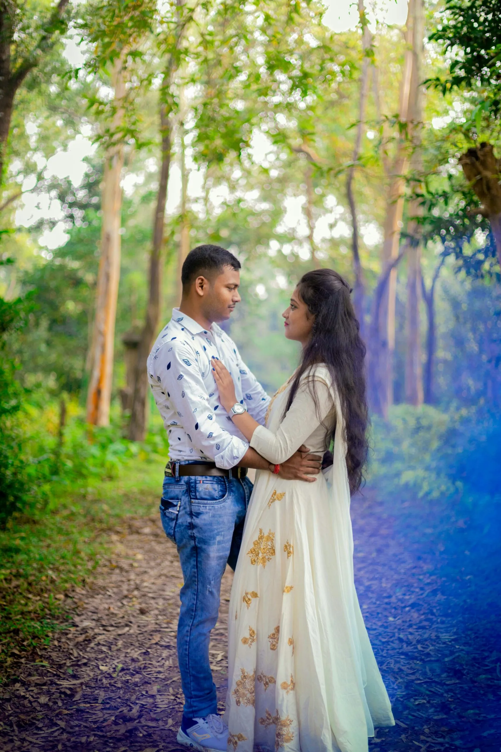 romantic pre wedding shoot